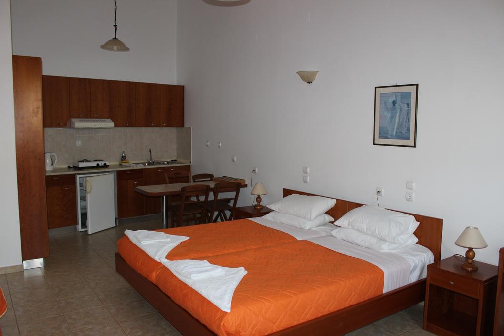 Odyssia Appartement Sými Buitenkant foto