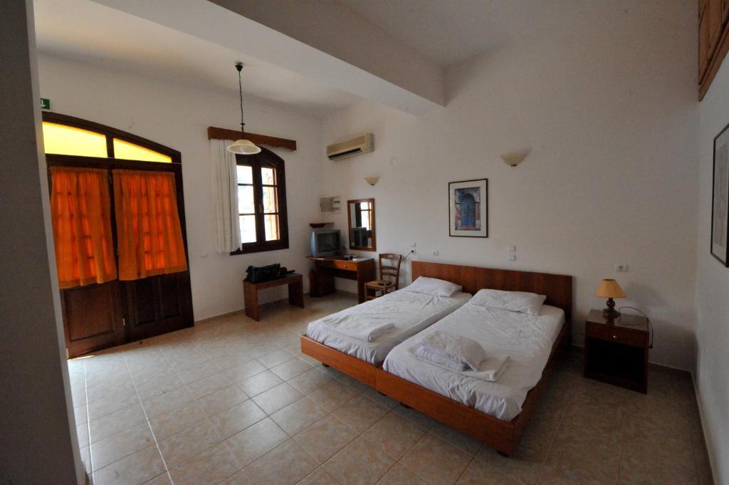 Odyssia Appartement Sými Buitenkant foto